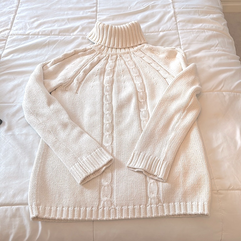 Liz Claiborne Fisherman turtleneck Sweater, cream, size small